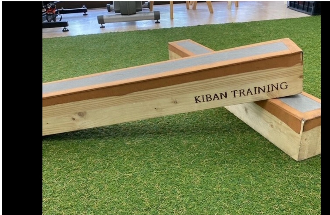 KIBAN TRAININGで使用するトレーニング器具